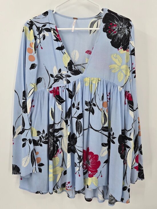 Free People Dresses & Skirts - Free People Bella Blue Floral Printed Tunic